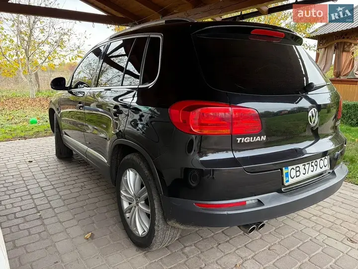Volkswagen Tiguan 2012 photo 4