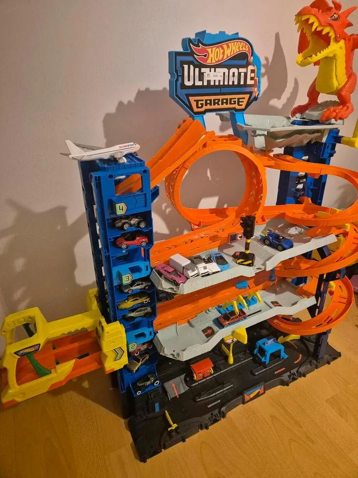 Hot Wheels City Ultimate Garage (Hkx48)