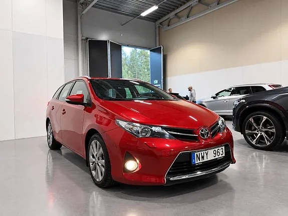 Toyota Auris 2013 photo 5