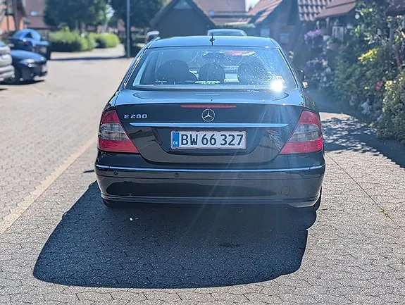 Mercedes-Benz E280 2006 photo 4