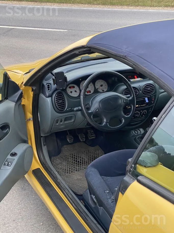 Renault Megane 1998 photo 4