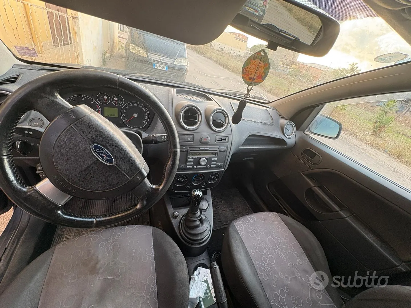 Ford Fiesta 2008 photo 4