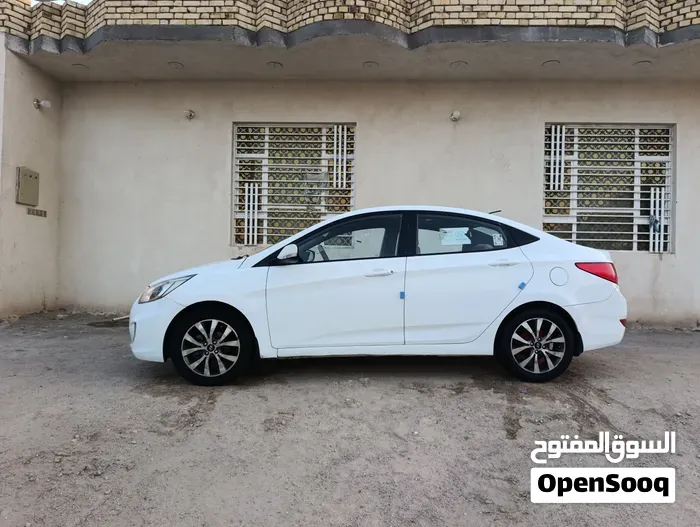 Hyundai Accent 2016 photo 3