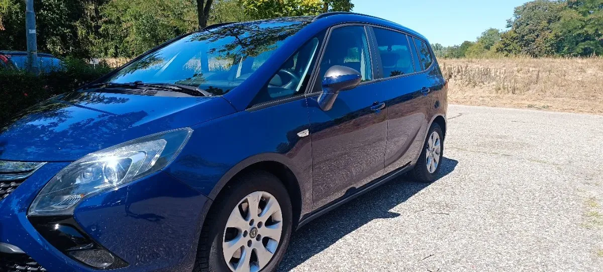 Opel Zafira Tourer 2014 photo 3