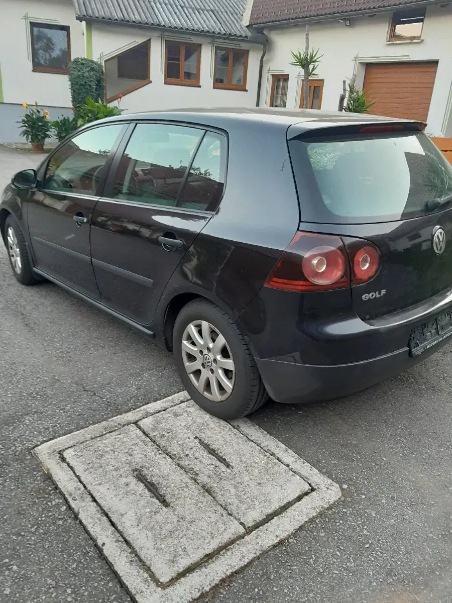 Volkswagen Golf 2004 photo 2