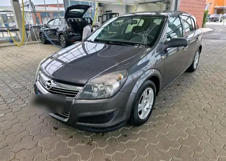 Opel Astra H
