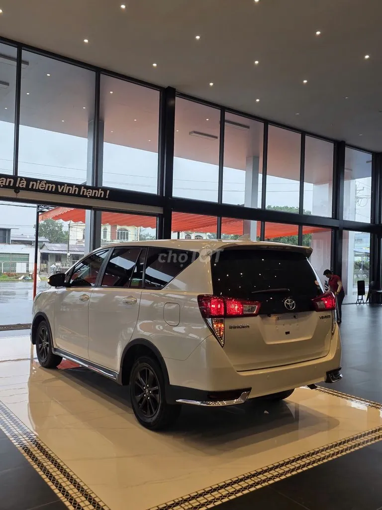 Toyota Innova 2020 photo 5