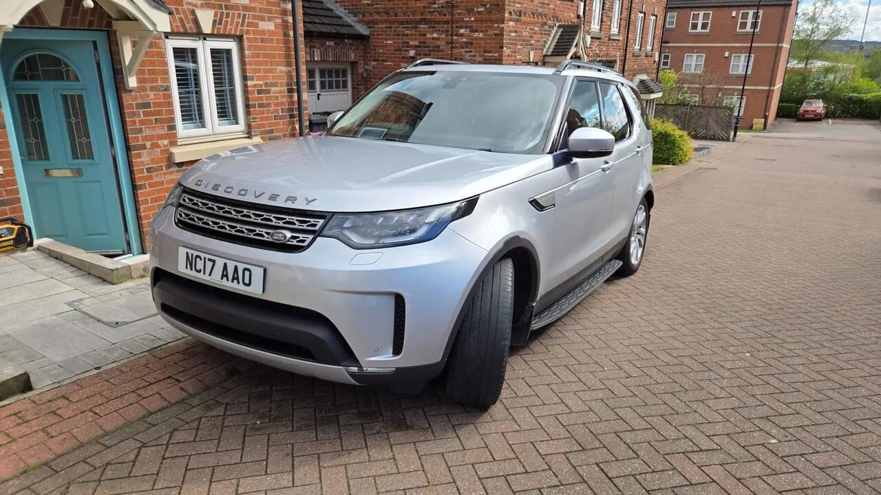 Land Rover Discovery 2017 photo 4