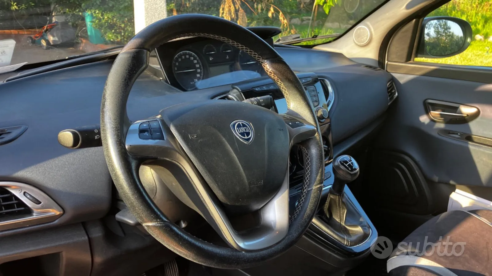 Lancia Ypsilon