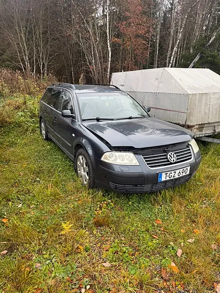 Volkswagen Passat 2002 photo 2