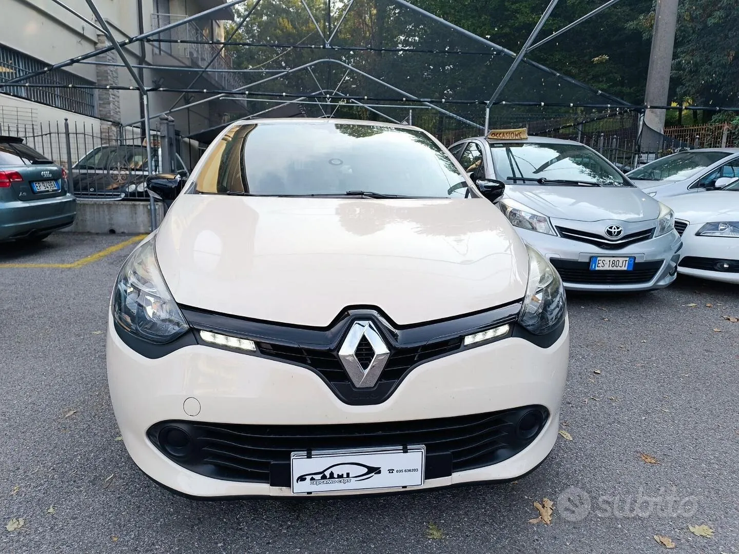 Renault Clio 2015 photo 2