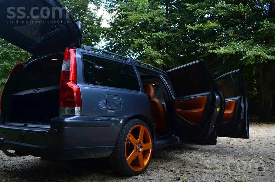 Volvo V70 2004 photo 4