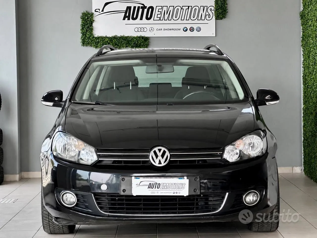 Volkswagen Golf 2010 photo 2