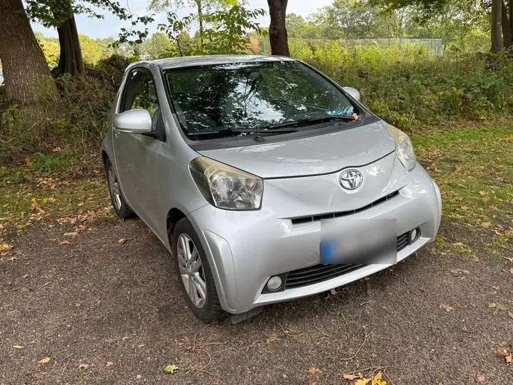 Toyota Iq