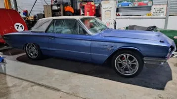 Ford Thunderbird