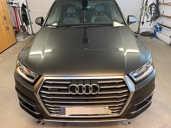 Audi Q7 2018 photo 2