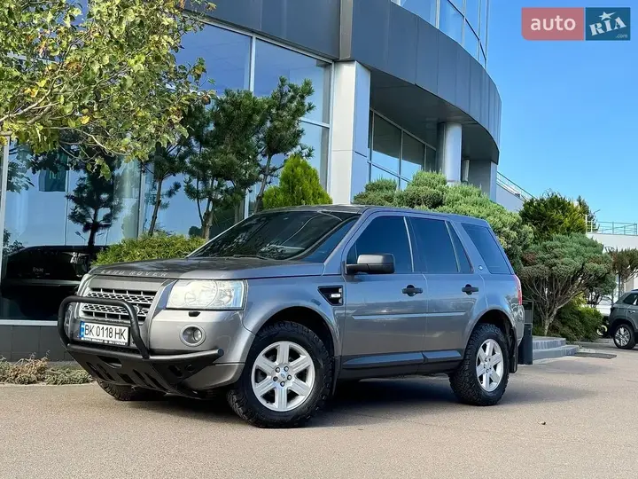 Land Rover Freelander 2009 photo 2