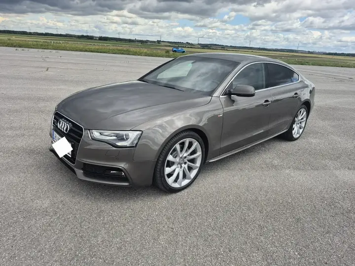Audi A5 2014 photo 2