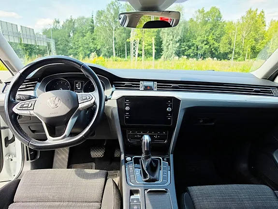 Volkswagen Passat 2021 photo 3