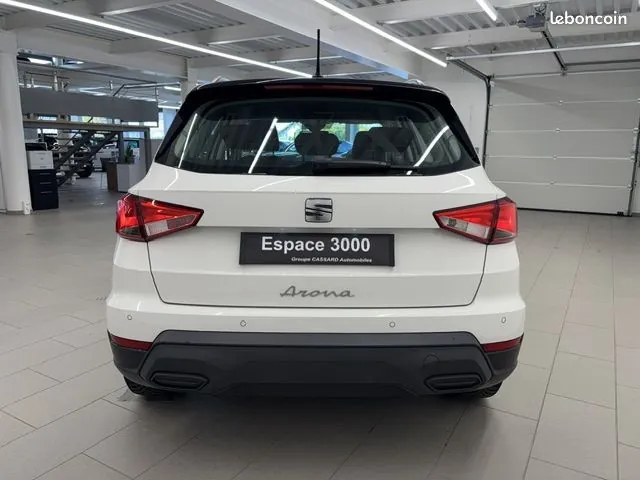 Seat Arona 2023 photo 4
