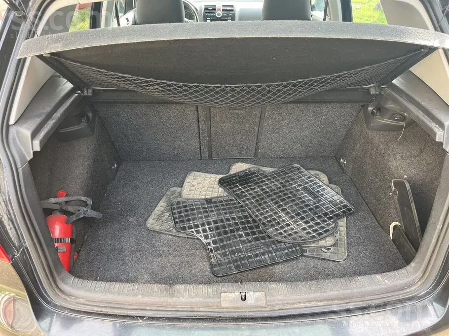 Volkswagen Golf 2004 photo 2