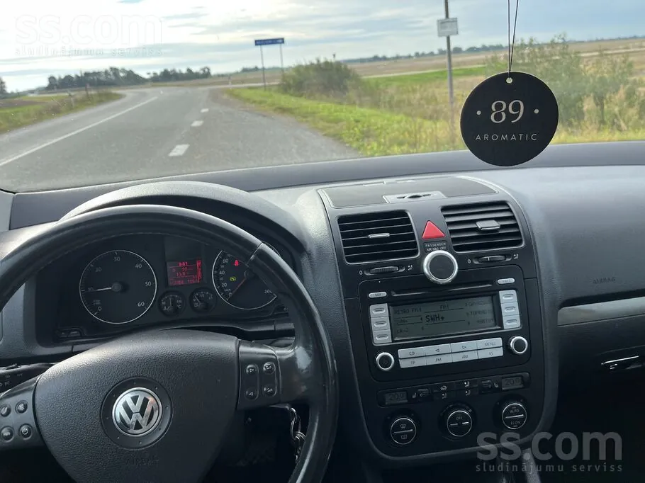 Volkswagen Golf 2004 photo 5
