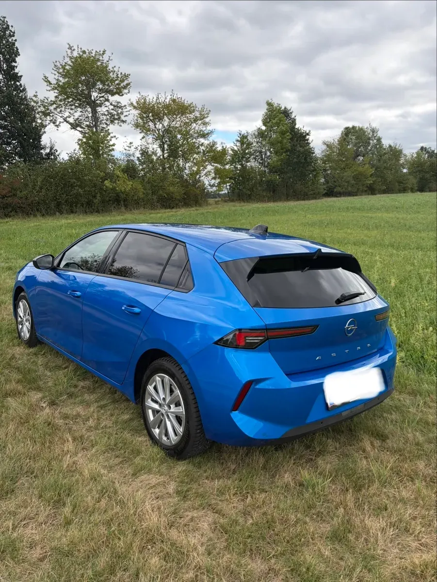 Opel Astra 2024 photo 2
