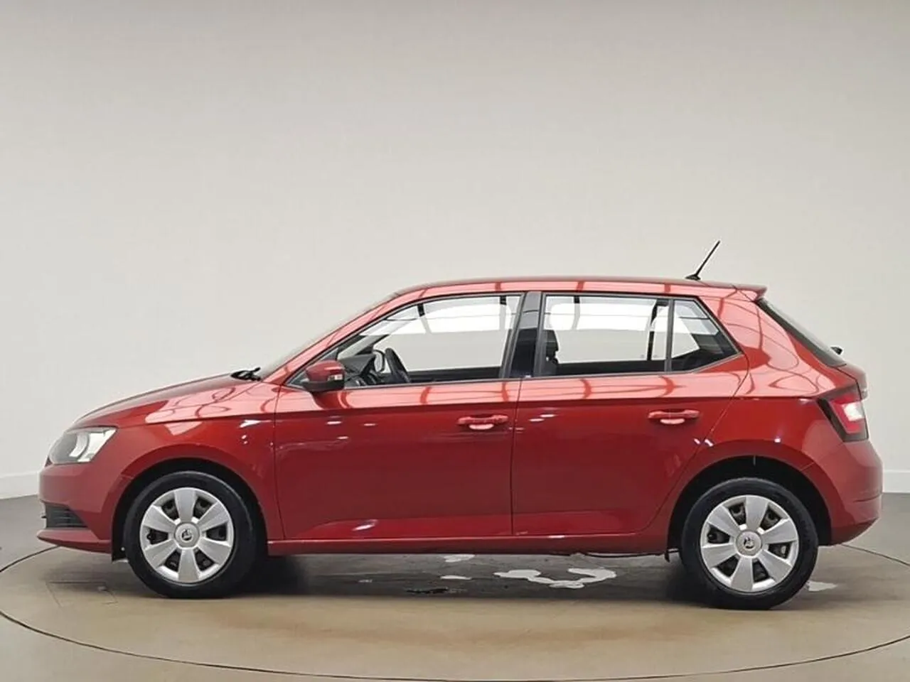 Skoda Fabia 2015 photo 4