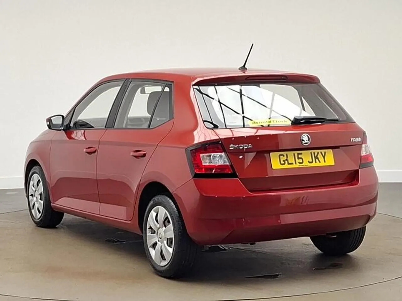 Skoda Fabia 2015 photo 2
