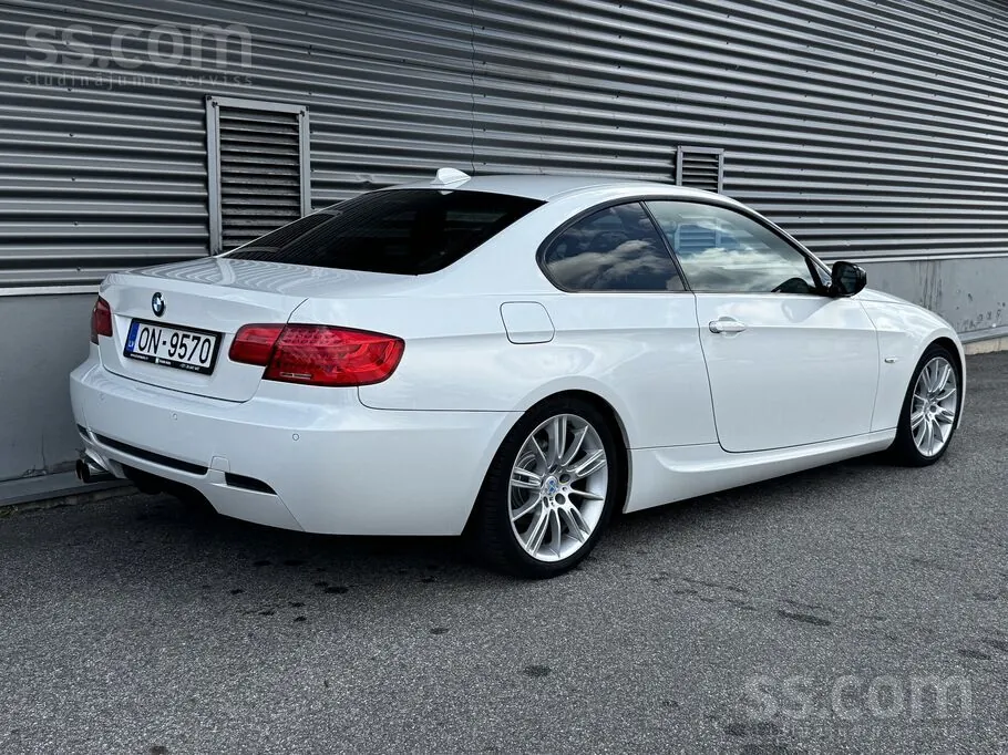 BMW 320 2012 photo 5