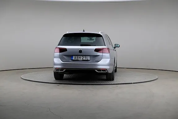Volkswagen Passat 2022 photo 5