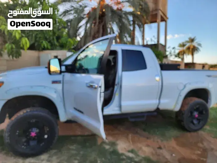 Toyota Tundra 2013 photo 3
