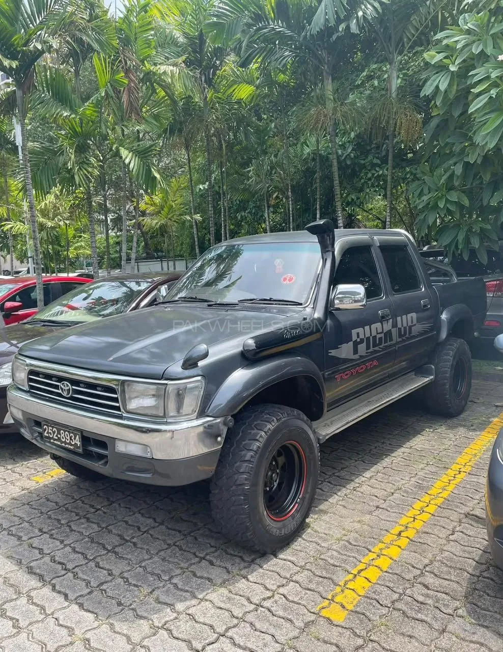 Toyota Hilux