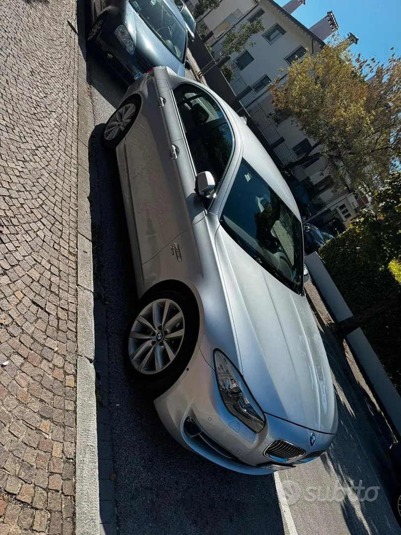 BMW 530D 2012 photo 2