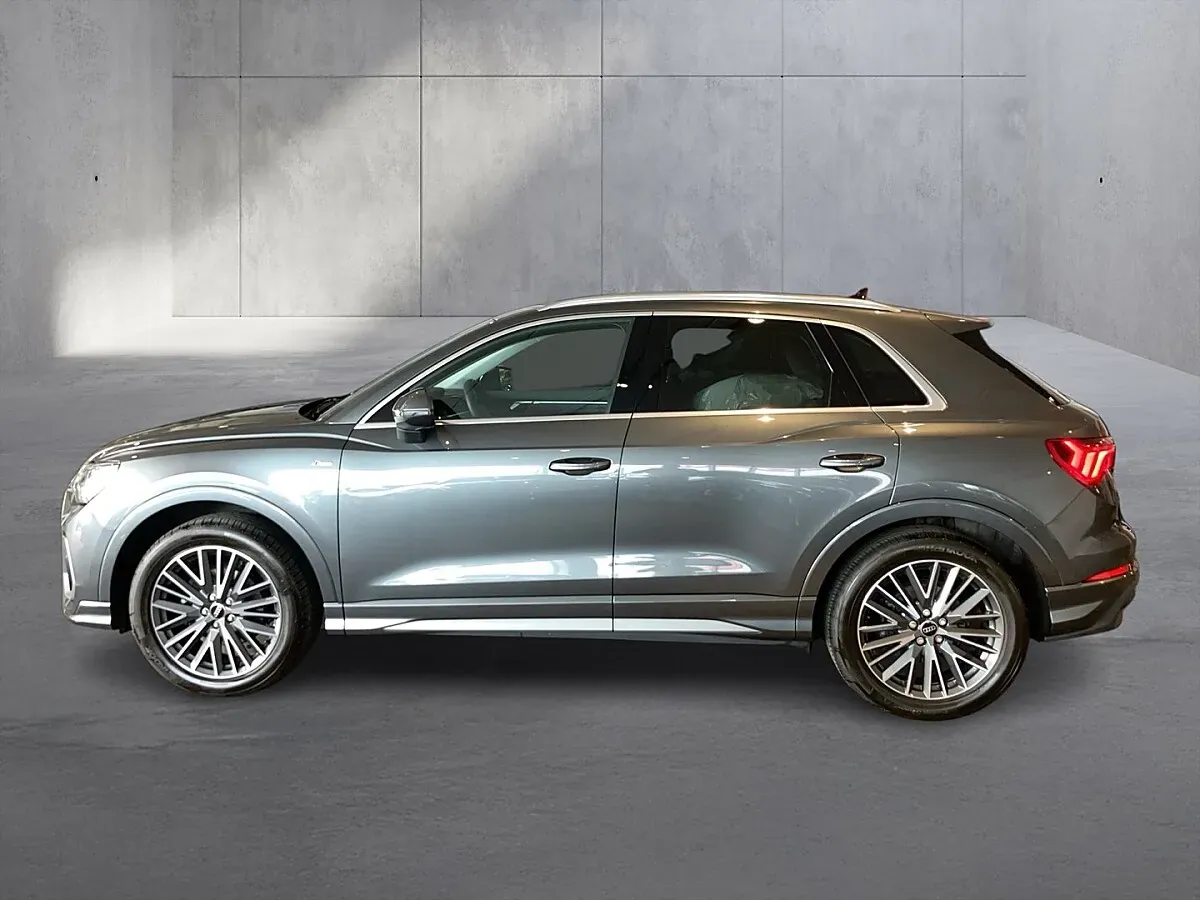 Audi Q3 2024 photo 2