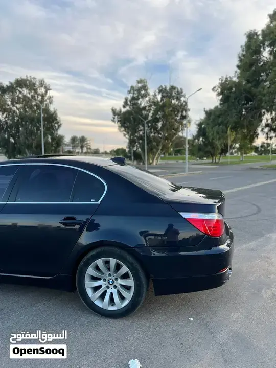 BMW 5 Series 2009 photo 4