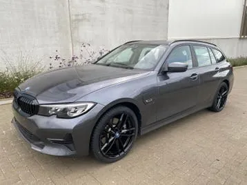 BMW 320E
