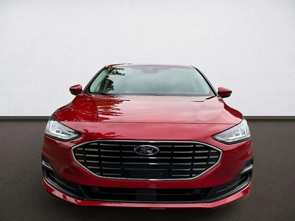 Ford Focus 2024 photo 3