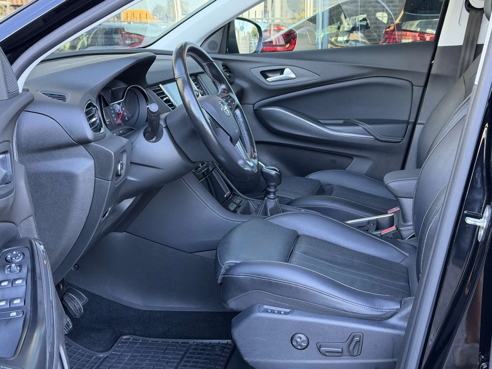 Opel Grandland X 2019 photo 4