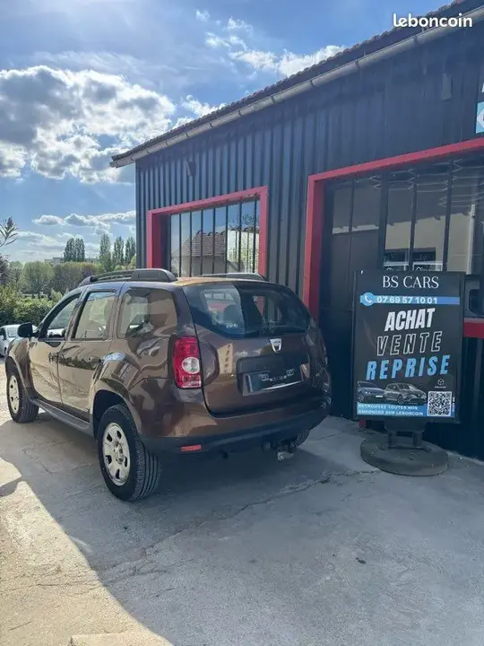 Dacia Duster 2010 photo 4