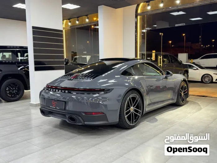 Porsche 911 Carrera 2025 photo 4