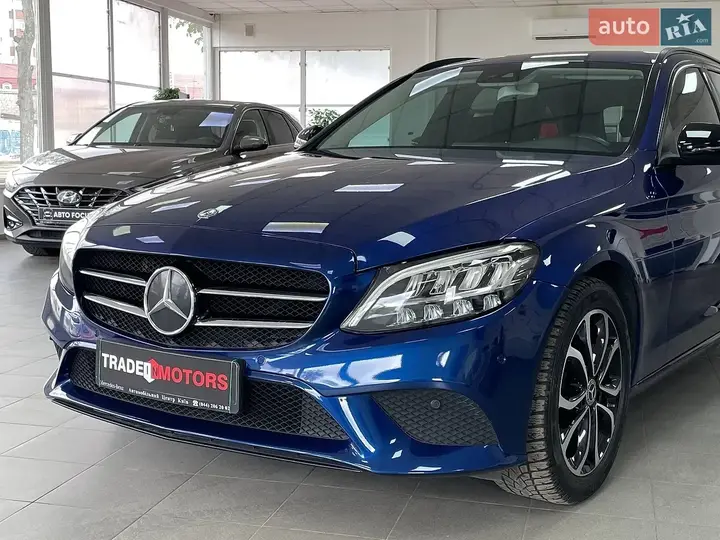 Mercedes-Benz C-Class 2019 photo 4
