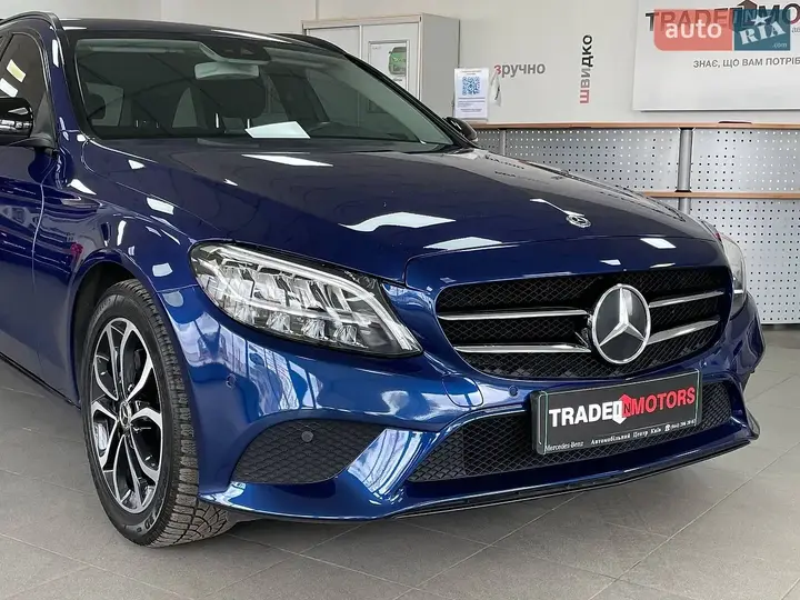 Mercedes-Benz C-Class 2019 photo 2