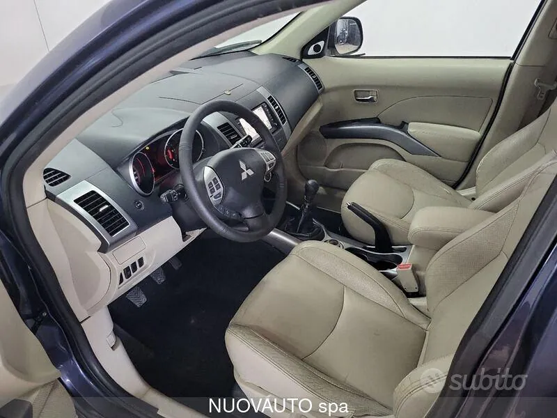 Mitsubishi Outlander 2009 photo 5