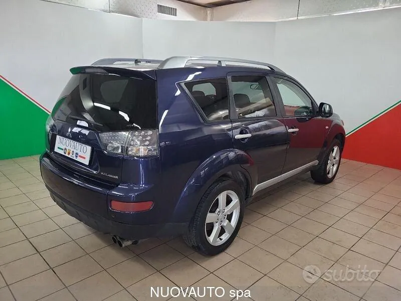 Mitsubishi Outlander 2009 photo 3