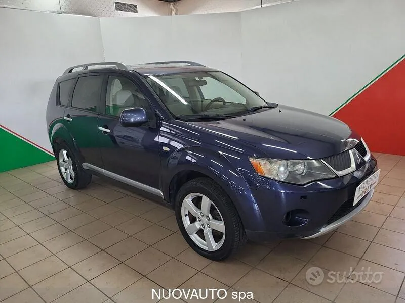 Mitsubishi Outlander 2009 photo 2