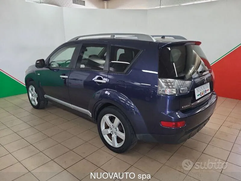 Mitsubishi Outlander 2009 photo 4