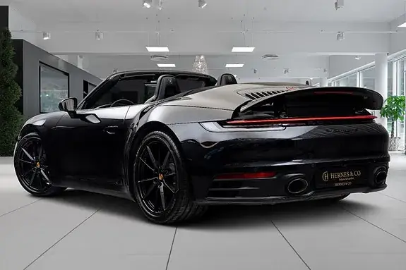 Porsche 911 Carrera 4S 2020 photo 2
