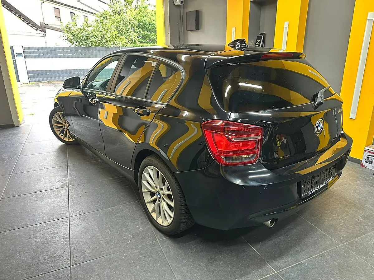BMW 1 Series 2012 photo 2