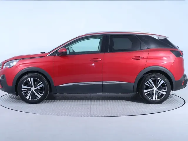 Peugeot 3008 2018 photo 2